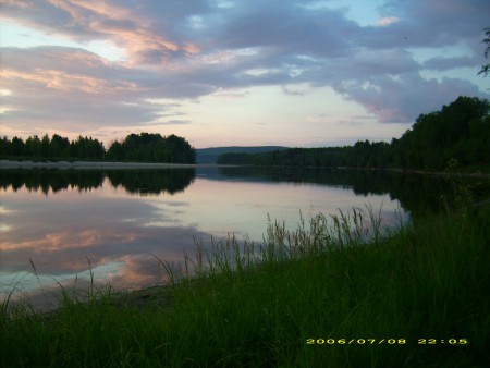 kväll vid vackra älven